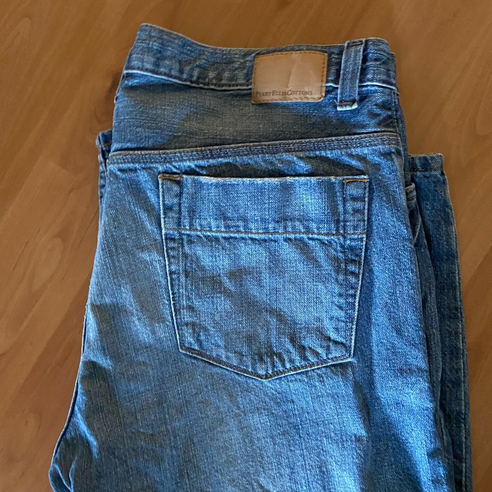 Men’s Perry Ellis jeans- size 38 waist and 30 inseam